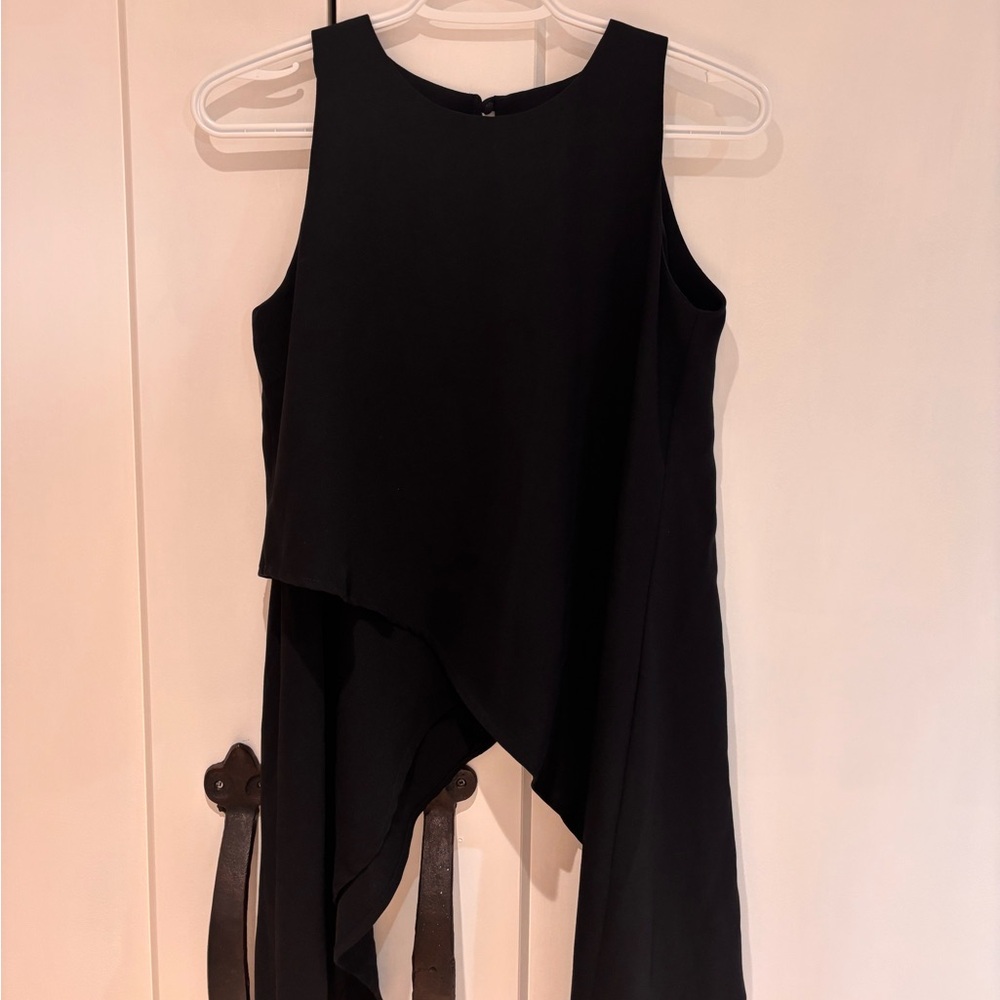 Elegant Black Sleeveless Tunic/Top style. Asymmetrical
